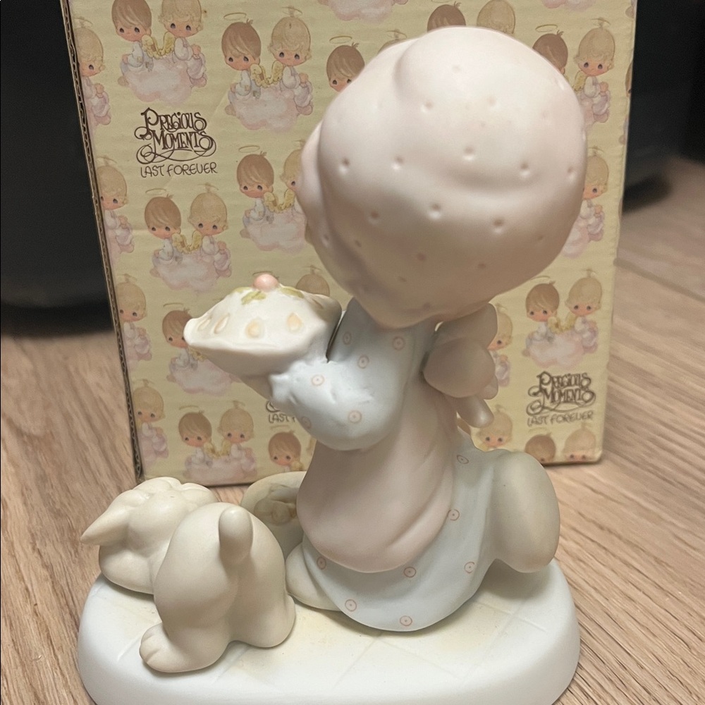 3 Precious Moments Figurines - Picture 4 of 16